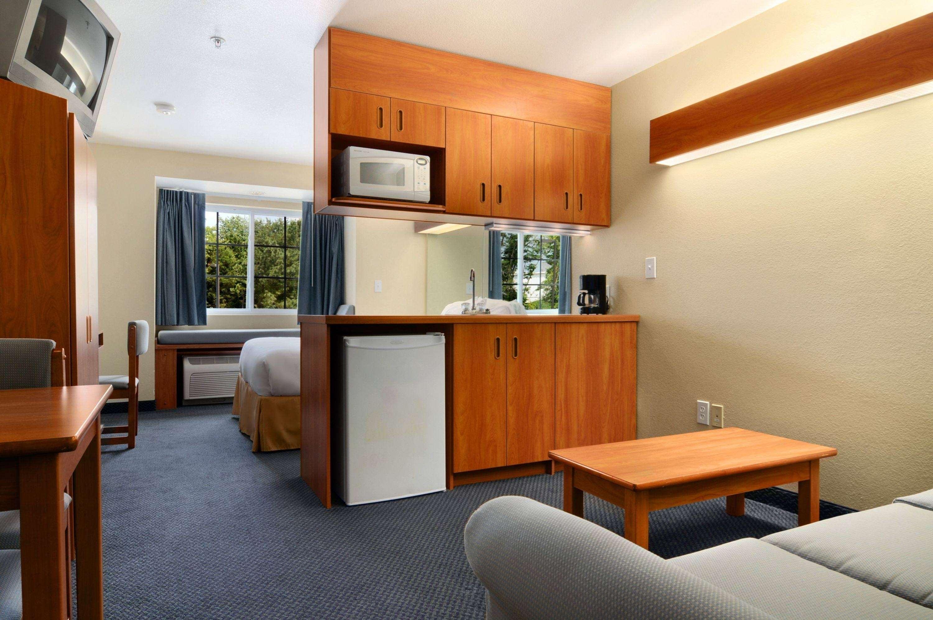 Microtel Inn & Suites Huntsville Bagian luar foto
