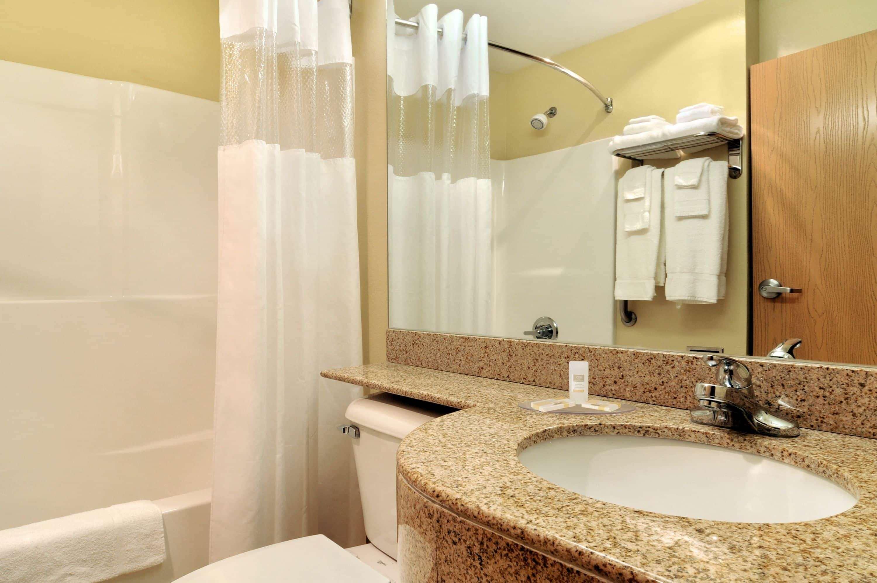 Microtel Inn & Suites Huntsville Ruang foto